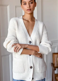 Cozy Cotton Cardigan in Ivory Tanguis