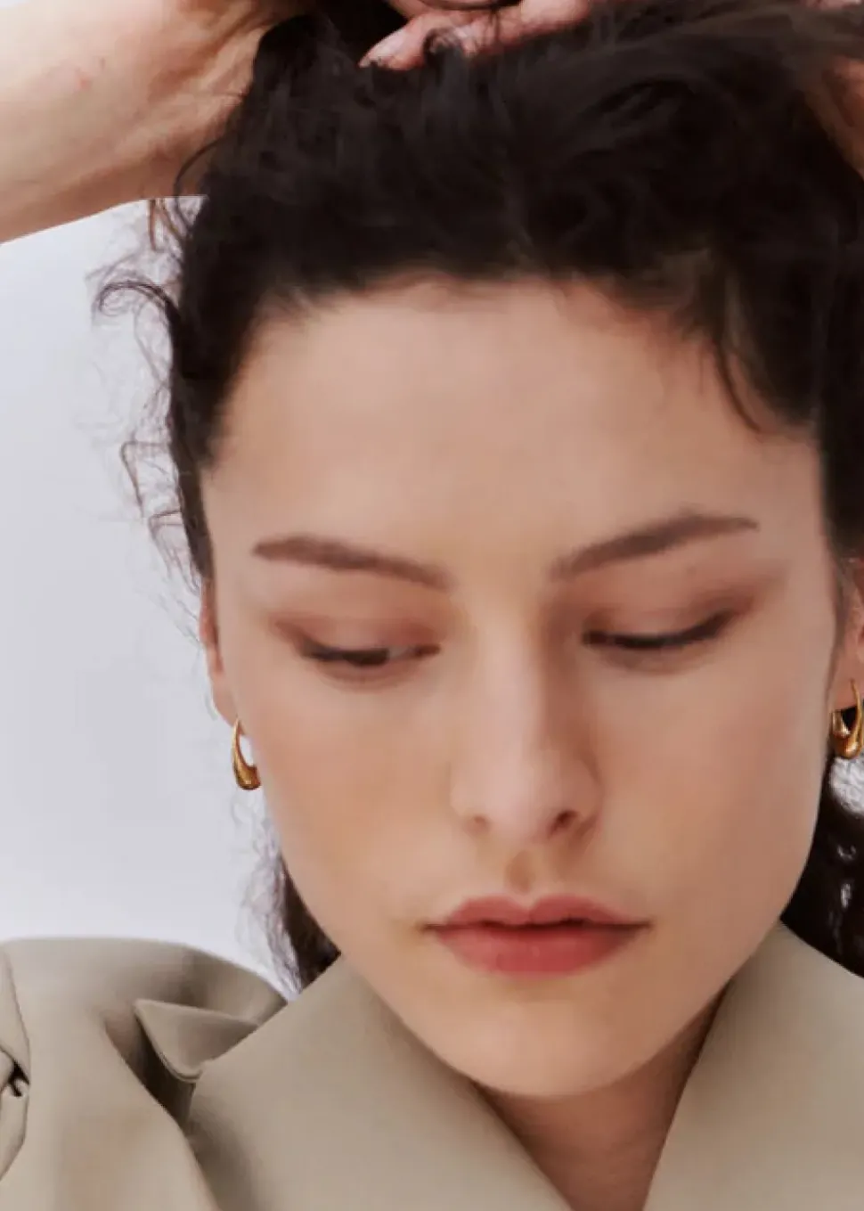 Otiumberg Roscida Drop Hoops