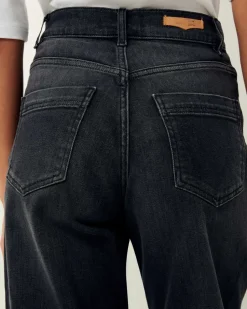 Sessun Bay Cruise Denim Jean in Brocken Black